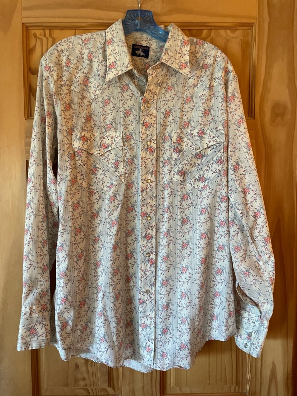 Vintage Chute #1 Women's Cream Button-Down Shirt with Pink Floral Print